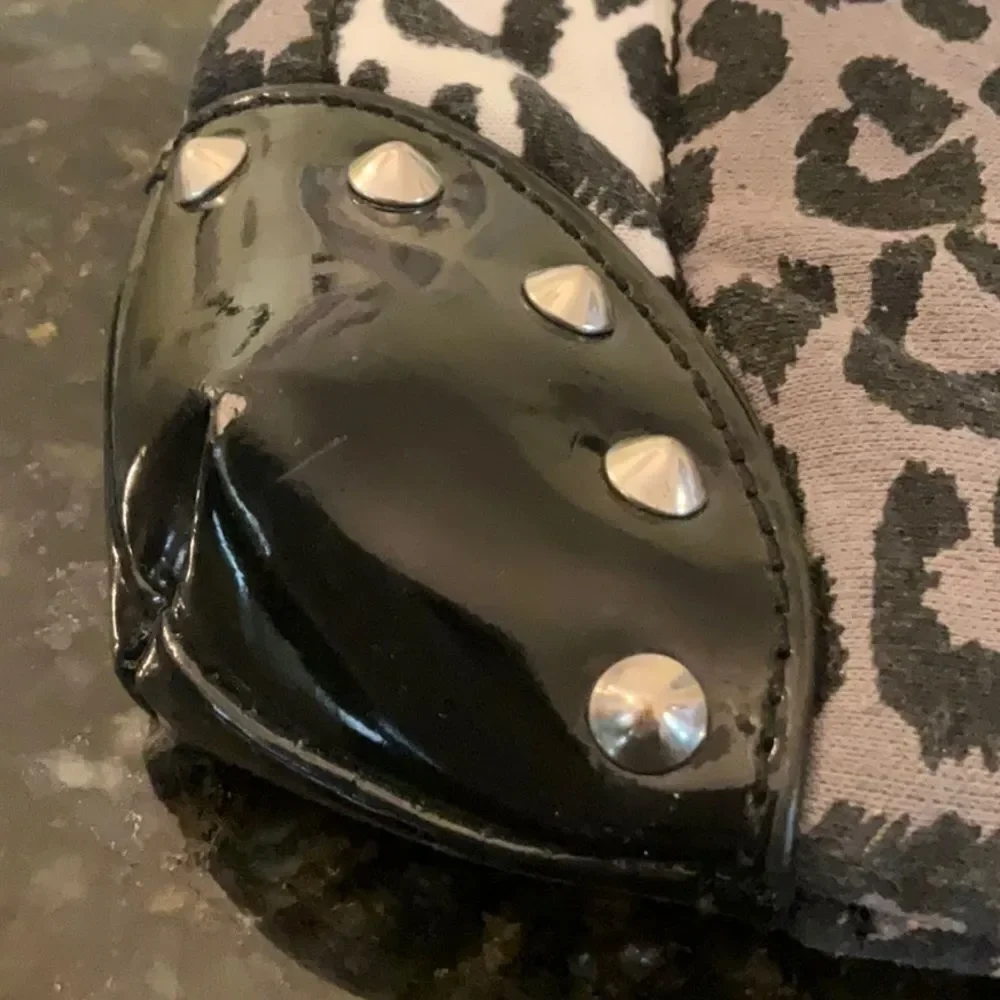Betsey Johnson adorable betsey
